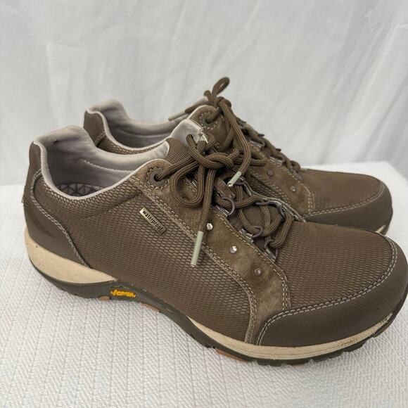 Dansko Peggy Brown Waterproof Lace Up Sneaker Size 10 - Picture 1 of 13